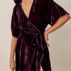 Reformation Analynne Velvet Wrap Dress (new with tags), Size XS